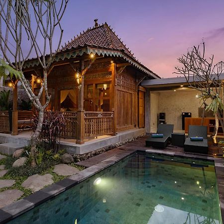 Uddhara Ubud Villa Екстериор снимка